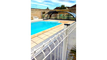 Heated coverable swimming pool